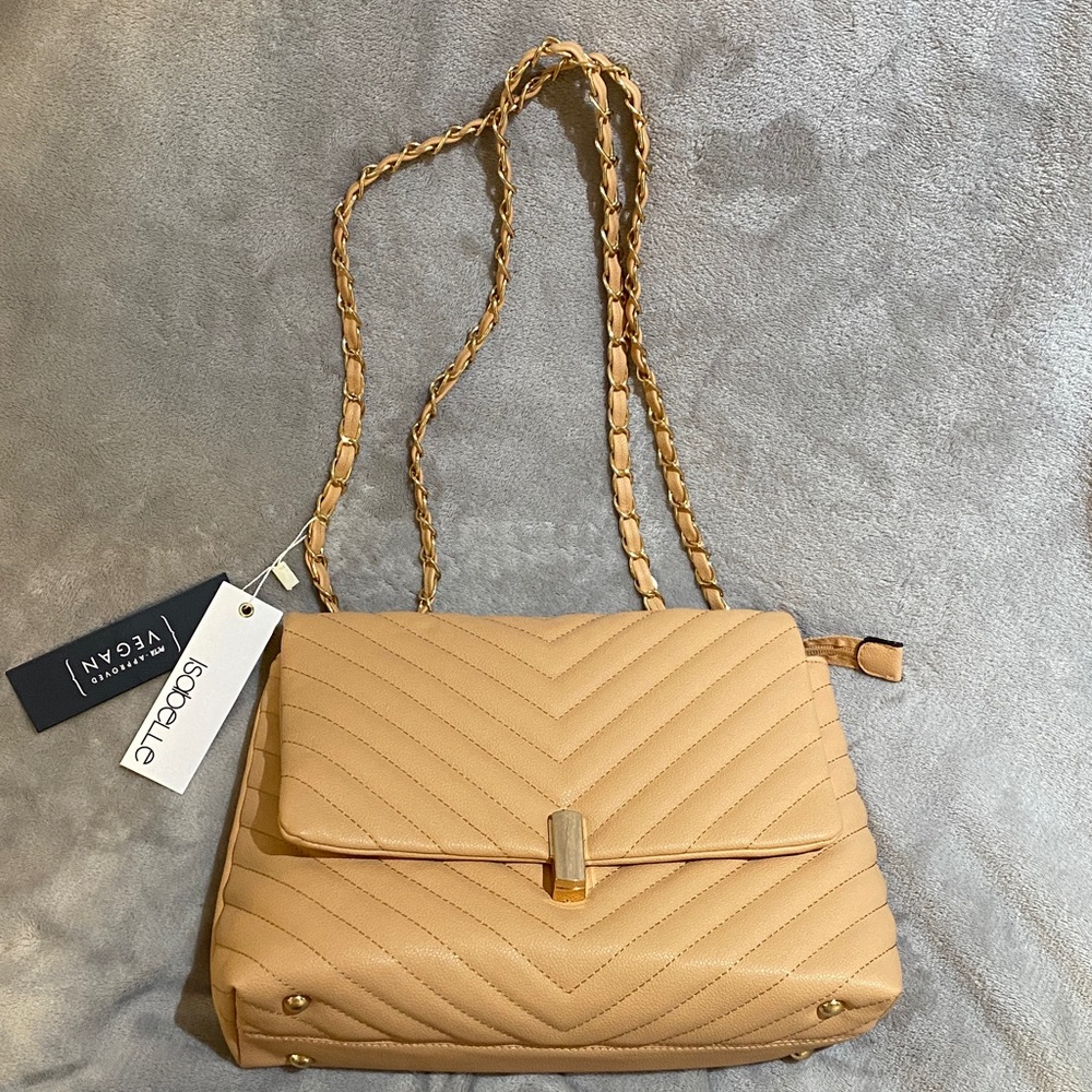 Que Beige Quilted Shoulder Bag